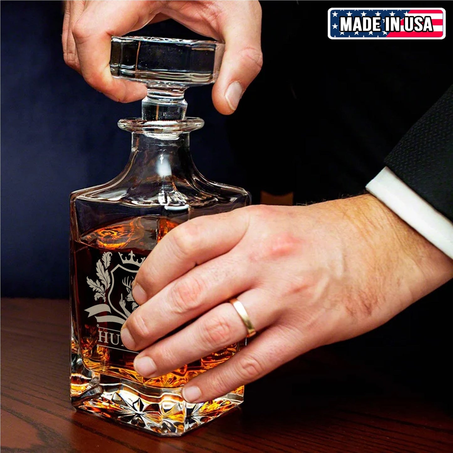Luxury Deer Hunting Whiskey Decanter & Glass Set – Engraved Buck Glass Gift for Men & Outdoors Lovers