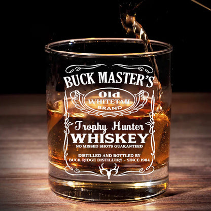 Buck Master’s Whiskey Decanter Set – Engraved Trophy Hunter Glass Barware Gift for Hunters & Drinking Lovers
